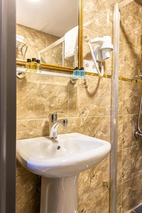 Ria Suites Boutique Hotel Istanbul Bagian luar foto